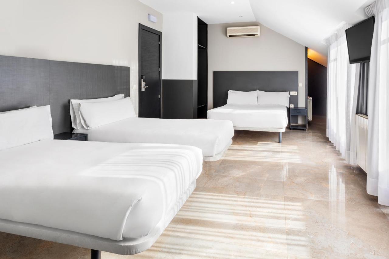 Hotel Victoria Вальдеморо Экстерьер фото